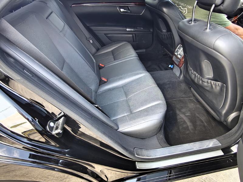 Mercedes-Benz S-Class S550 2008