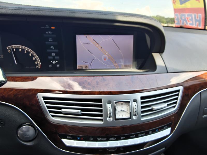 Mercedes-Benz S-Class S550 2008