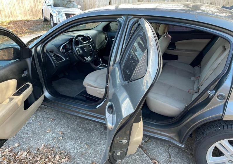 Dodge Avenger SXT 2012