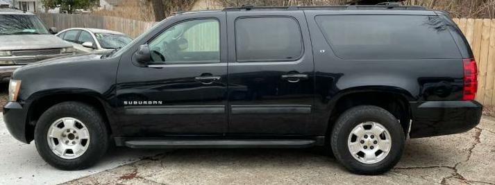 2012 Chevrolet Suburban LT 1500 2WD