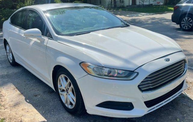 Ford Fusion SE 2015