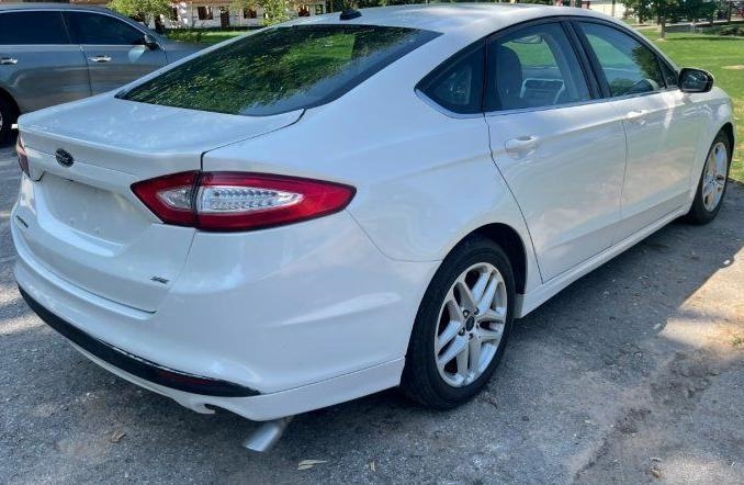Ford Fusion SE 2015