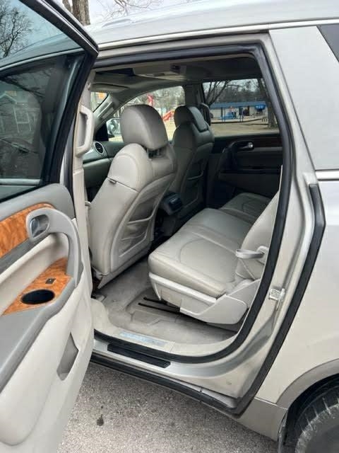 Buick Enclave CXL FWD 2008