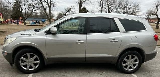 Buick Enclave CXL FWD 2008