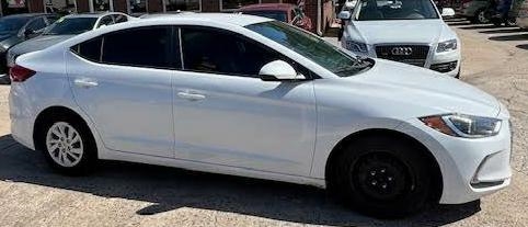 Hyundai Elantra SE 6AT 2017