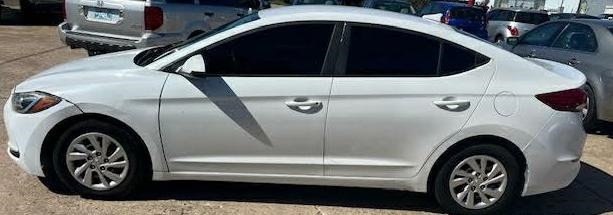 Hyundai Elantra SE 6AT 2017