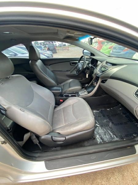 Hyundai Elantra GS Coupe M/T 2013