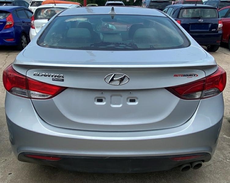 Hyundai Elantra GS Coupe M/T 2013