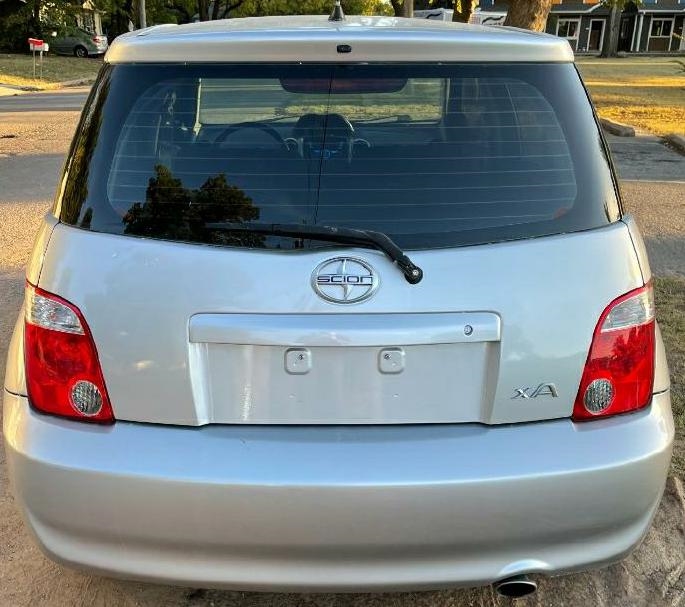 Scion xA Hatchback 2006