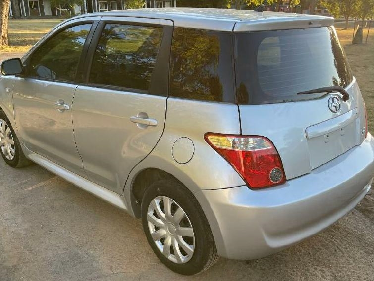 Scion xA Hatchback 2006