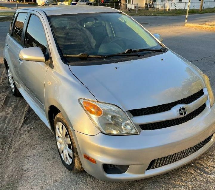 2006 Scion xA Hatchback