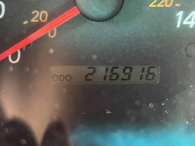 Toyota Highlander V6 2WD with 3rd-Row Seat 2005