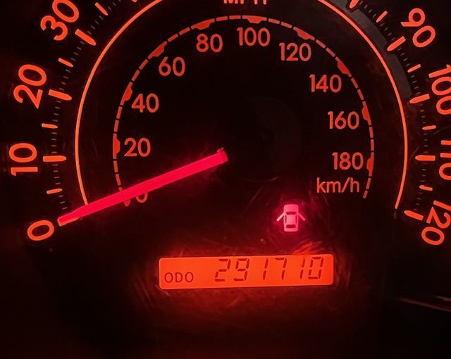 Toyota Tundra Tundra-Grade CrewMax 5.7L FFV 4WD 2013