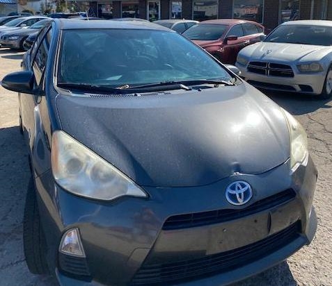 Toyota Prius c One 2012