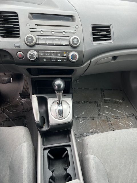 Honda Civic LX Coupe 5-Speed AT 2010