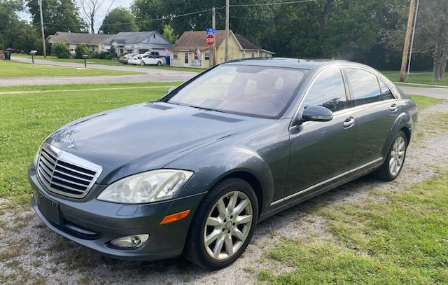 Mercedes-Benz S-Class S550 2007