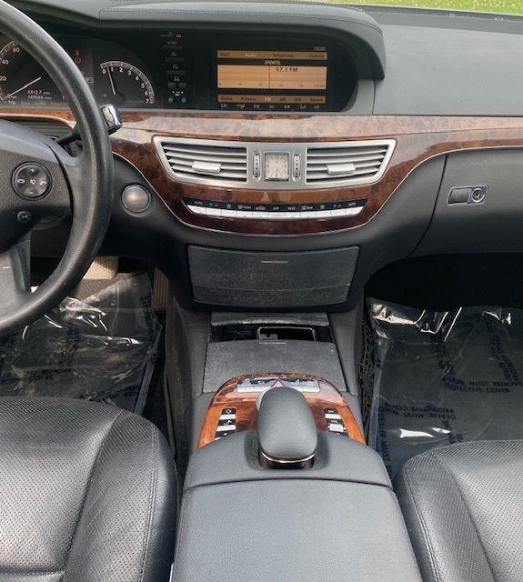 Mercedes-Benz S-Class S550 2007
