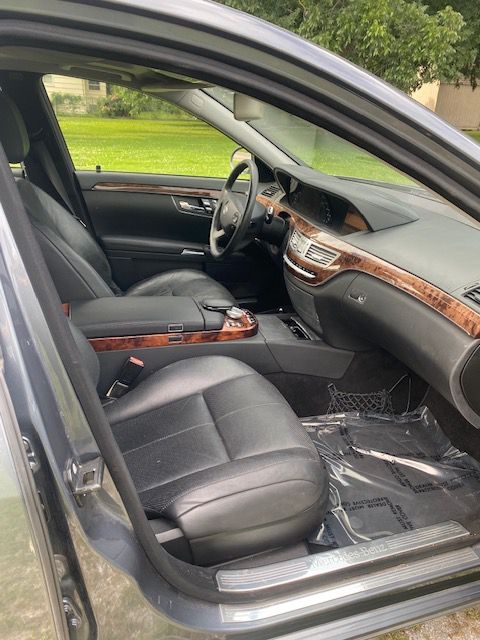 Mercedes-Benz S-Class S550 2007