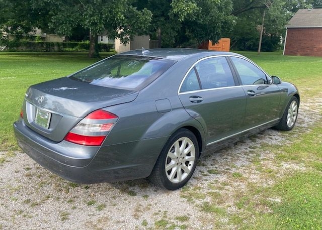 Mercedes-Benz S-Class S550 2007