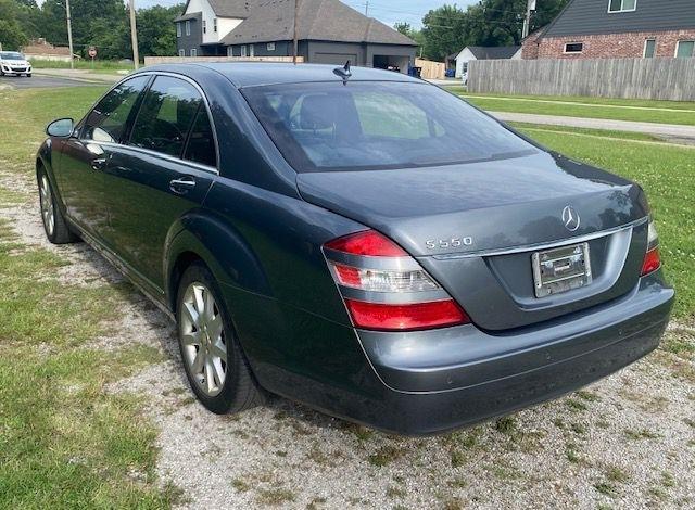 Mercedes-Benz S-Class S550 2007
