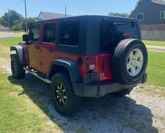 Jeep Wrangler Unlimited Sport 4WD 2010