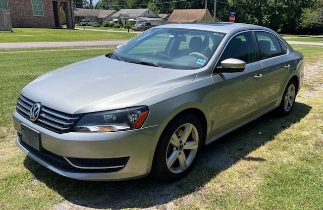 Volkswagen Passat 2.5L SE AT 2013