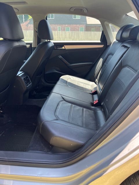 Volkswagen Passat 2.5L SE AT 2013