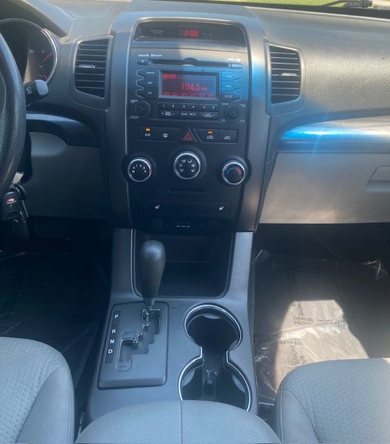 Kia Sorento LX 2WD 2012