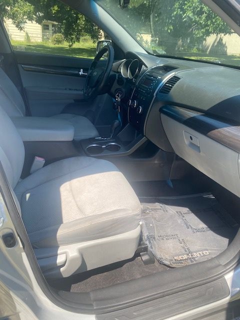 Kia Sorento LX 2WD 2012