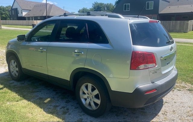 Kia Sorento LX 2WD 2012