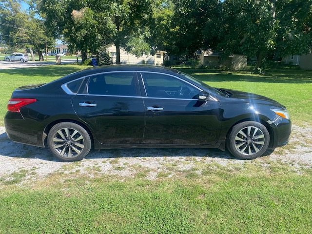 2017 Nissan Altima SV