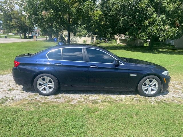 BMW 5-Series 528i 2013