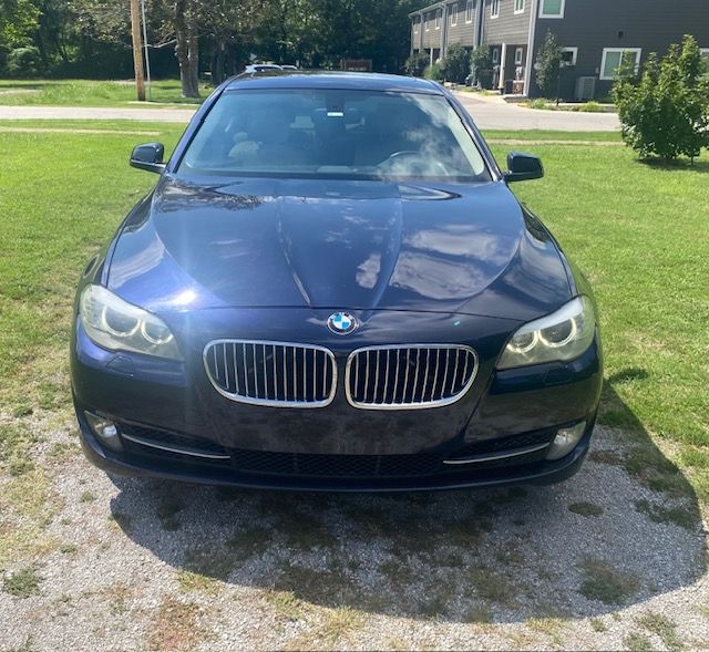 BMW 5-Series 528i 2013
