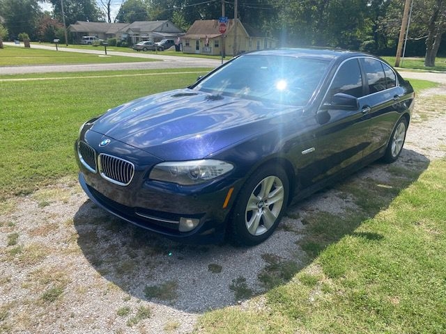 BMW 5-Series 528i 2013