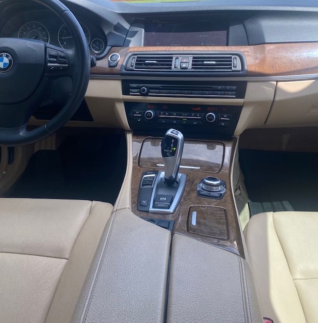 BMW 5-Series 528i 2013