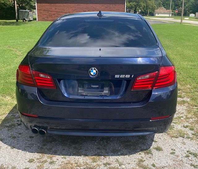 BMW 5-Series 528i 2013