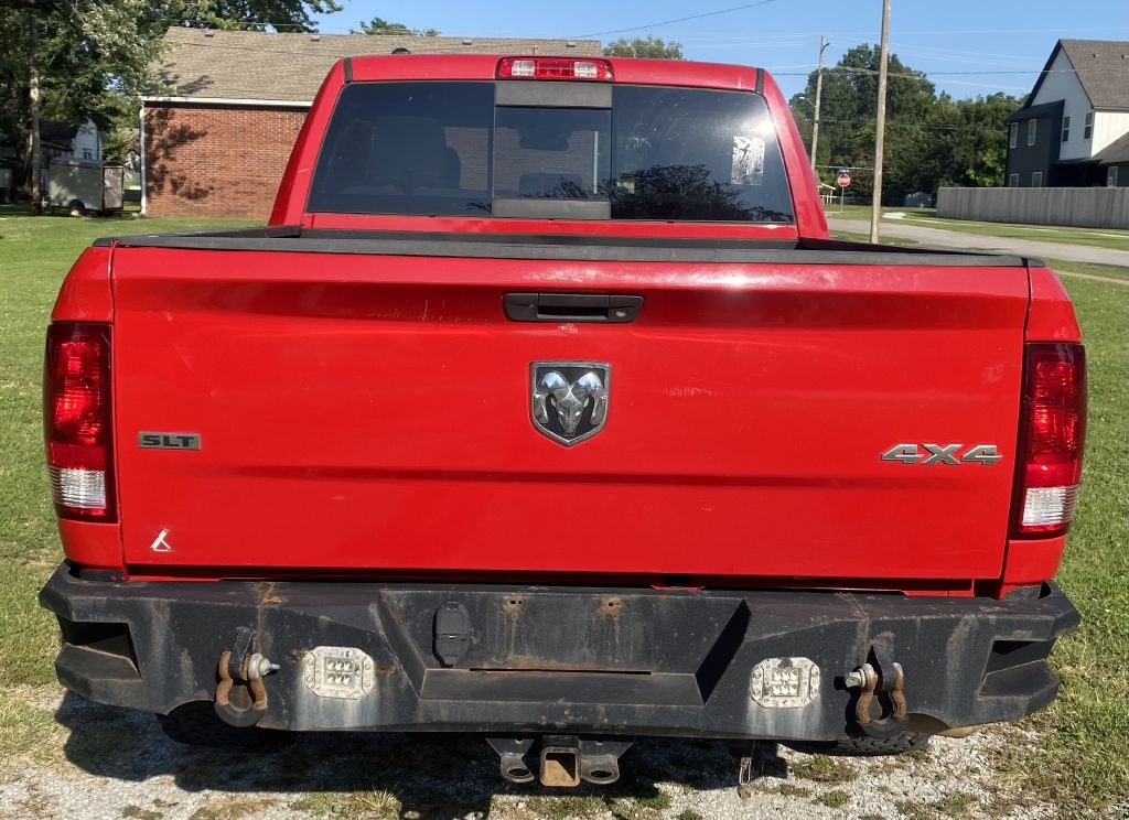 RAM 1500 SLT Crew Cab SWB 4WD 2017 RAM 1500 SLT Crew Cab SWB 4WD 2017