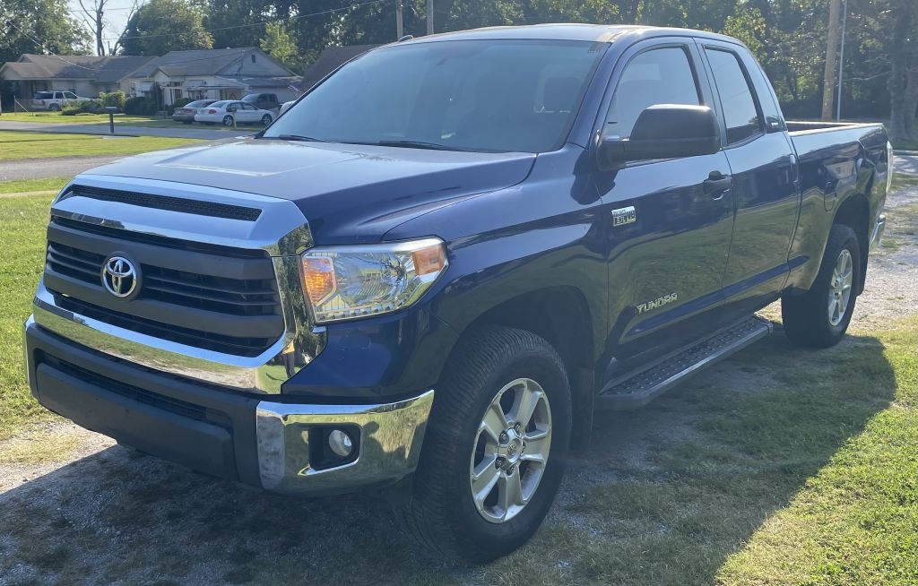 Toyota Tundra SR5 5.7L V8 Double Cab 4WD 2015
