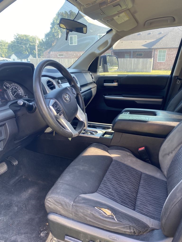 Toyota Tundra SR5 5.7L V8 Double Cab 4WD 2015