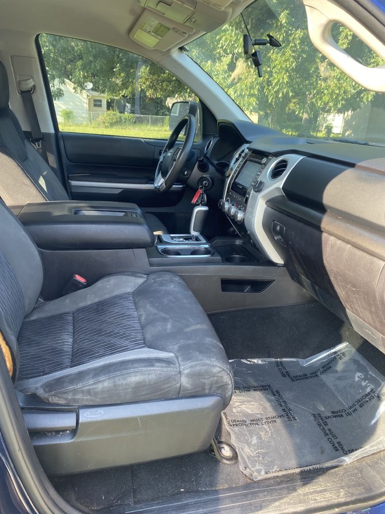 Toyota Tundra SR5 5.7L V8 Double Cab 4WD 2015