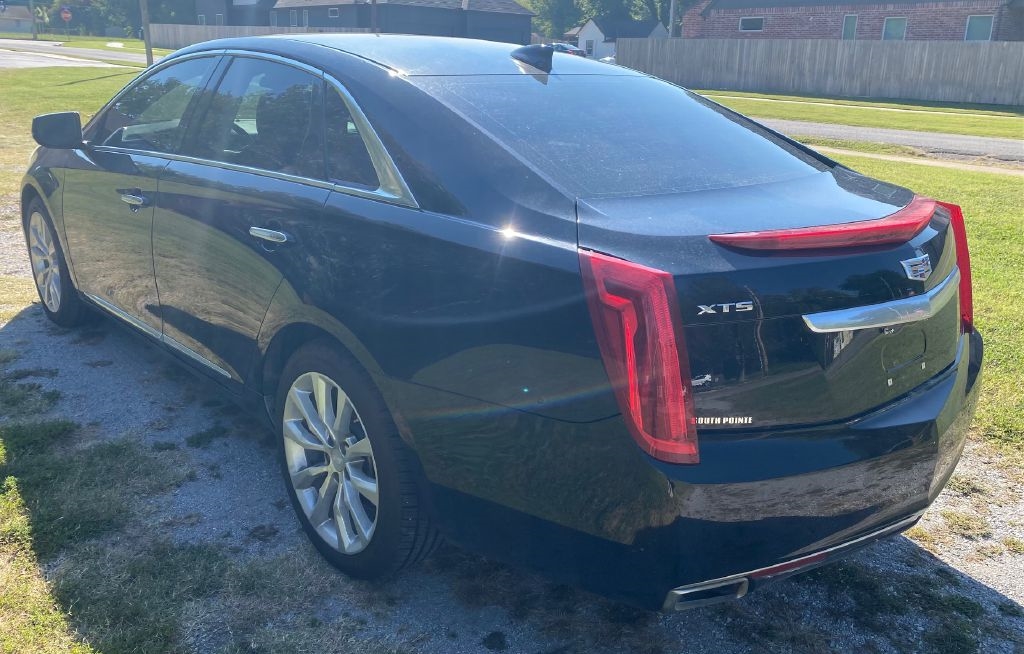 Cadillac XTS Luxury FWD 2016