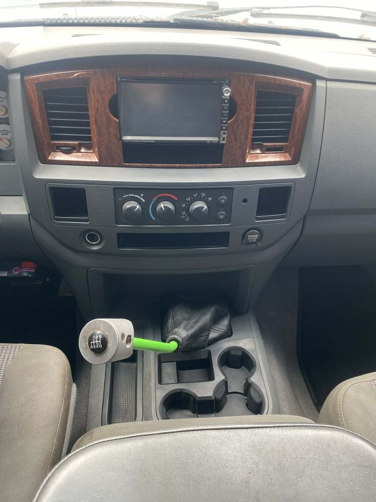 Dodge Ram 2500 ST Quad Cab 2WD 2006