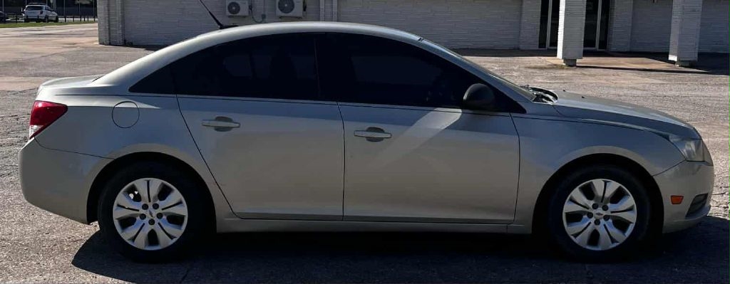 2013 Chevrolet Cruze LS Auto