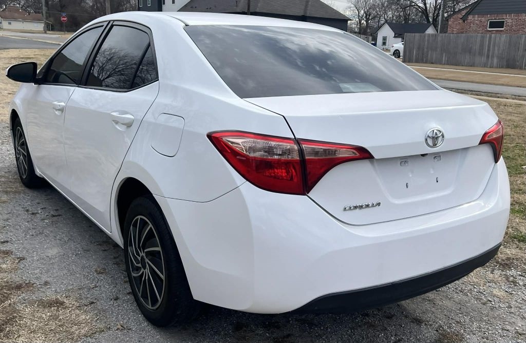 Toyota Corolla L CVT 2019