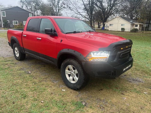 2017 RAM 1500 SLT Crew Cab SWB 4WD