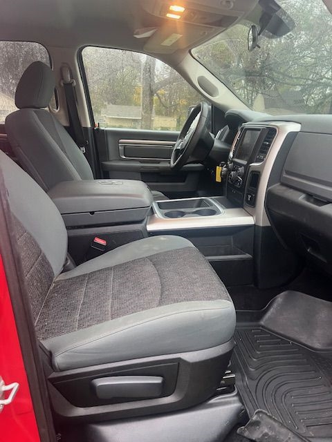 RAM 1500 SLT Crew Cab SWB 4WD 2017