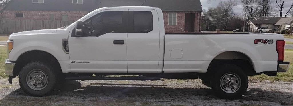 Ford F-250 SD XL SuperCab 4WD 2017