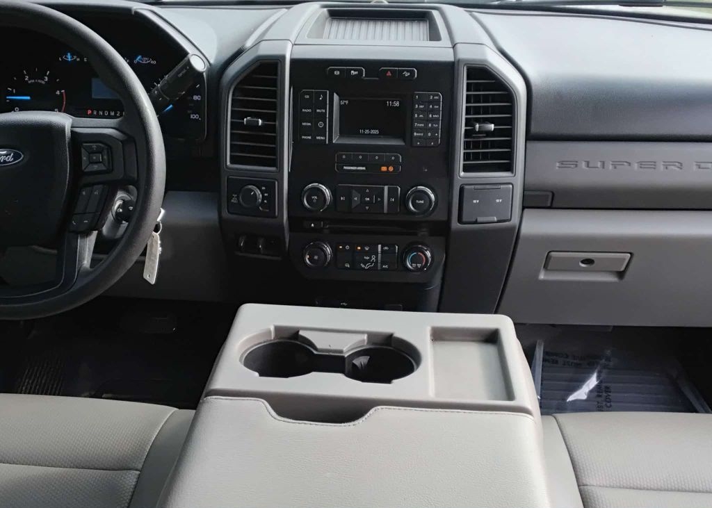 Ford F-250 SD XL SuperCab 4WD 2017