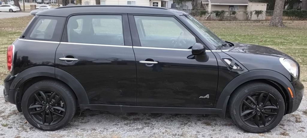 2014 MINI Countryman S's photo