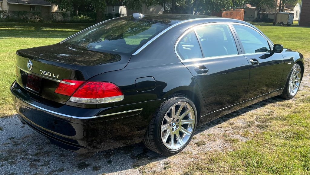 BMW 7-Series 750Li 2006